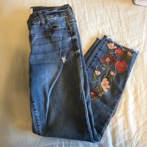 Celebrity Pink Jeans with Flower Embroidery